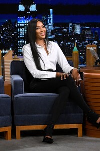 Naomi_Campbell_Jimmy_Fallon_March8_20024_07.jpg