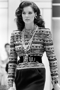 Rochelle_Redfield_Chanel_FW1985_HC_16.jpg