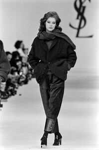 Rochelle_Redfield_Yves_Saint_Laurent_FW1985_10.jpg