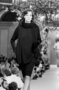 Rochelle_Redfield_Yves_Saint_Laurent_FW1985_Couture_11.jpg