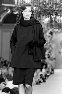 Rochelle_Redfield_Yves_Saint_Laurent_FW1985_Couture_12.jpg