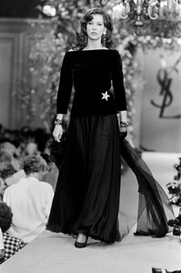 Rochelle_Redfield_Yves_Saint_Laurent_FW1985_Couture_20.jpg