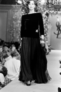 Rochelle_Redfield_Yves_Saint_Laurent_FW1985_Couture_21.jpg