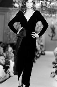 Rochelle_Redfield_Yves_Saint_Laurent_FW1985_Couture_24.jpg