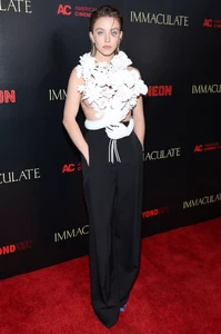 Sydney-Sweeney-Immaculate-Premiere-031524-1-3a29ab5227dc4c16bc636bcef33d635f.thumb.webp.bf7ac5b14e59722d602ecb9986d41e17.webp