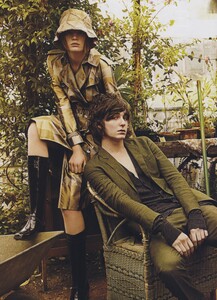 Testino_Burberry_Spring_Summer_2009_03.thumb.jpg.4016840e085e506e6160e336643d0087.jpg