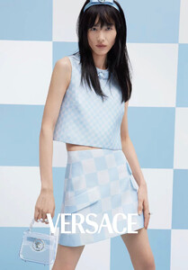 VERSACE-2024ss.thumb.jpg.623e0194a5508d9975cd3e0982846c9c.jpg