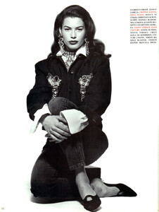 Vogue_Italia_May1992_Patrick_Demarchelier_01.jpg