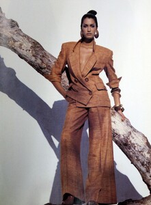 Yasmeen_Ghauri_Gianfranco_Ferre_SS1993_GP_Barbieri_14.jpg