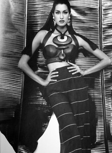 Yasmeen_Ghauri_Gianfranco_Ferre_SS1993_GP_Barbieri_18.jpg
