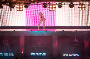 Zara Larsson Live Manchester 16:02:24 : 2.jpg