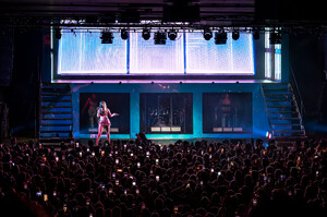 Zara Larsson Live Manchester 16:02:24 : 5.jpg