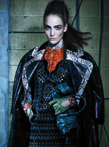 Zuzanna_Bijoch_by_Craig_McDean_(Heaven_Snake_-_Interview_June_2011)_1.thumb.jpg.d413236b644b55bcc0c35a1b92394d80.jpg