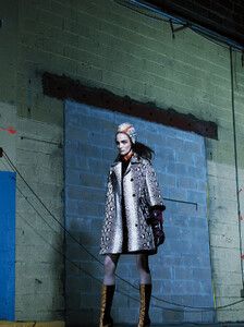 Zuzanna_Bijoch_by_Craig_McDean_(Heaven_Snake_-_Interview_June_2011)_5.thumb.jpg.e962383b82640f029aa8da5a45d05582.jpg