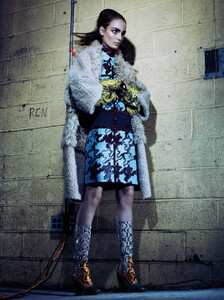 Zuzanna_Bijoch_by_Craig_McDean_(Heaven_Snake_-_Interview_June_2011)_7.thumb.jpg.ada3128a06df62f4770561436ed15776.jpg