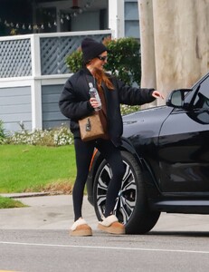 ashlee-simpson-out-in-los-angeles-01-24-2024-1.jpg