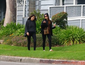 ashlee-simpson-out-in-los-angeles-01-24-2024-3.jpg