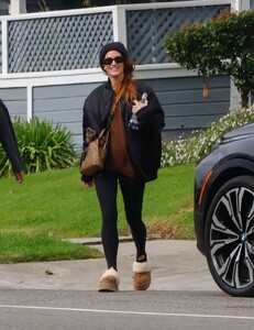 ashlee-simpson-out-in-los-angeles-01-24-2024-5.jpg