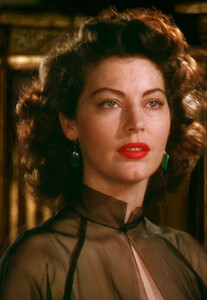 ava00228.jpg