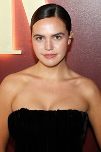 bailee-madison-at-vanity-fair-and-instagram-s-vanities-a-night-for-young-hollywood-in-la-03-06-2024-10.jpg