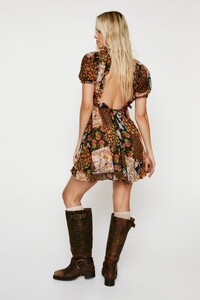 black-patchwork-print-button-front-smock-dress-2.thumb.jpg.56e09acbe454cba84179472c6133a83f.jpg