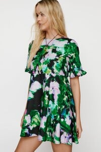 black-printed-frill-smock-mini-dress-1.thumb.jpg.730ff99b31824c7c94b25bab2aa08de6.jpg