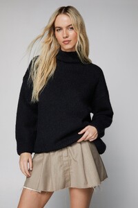 black-turtleneck-relaxed-long-sleeve-sweater-1.thumb.jpg.c16dd12b57d9288d4309b502aa5bf1b7.jpg