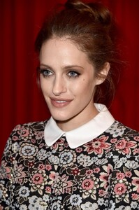 carly-chaikin-2016-afi-awards-in-beverly-hills-ca-10.jpg