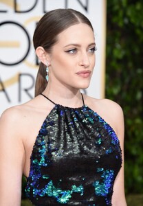 carly-chaikin-2016-golden-globe-awards-in-beverly-hills-ca-6.jpg