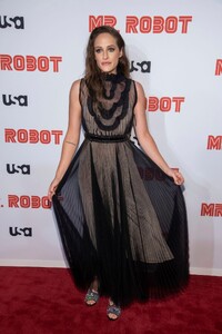 carly-chaikin-mr.-robot-season-4-premiere-in-new-york-9.jpg