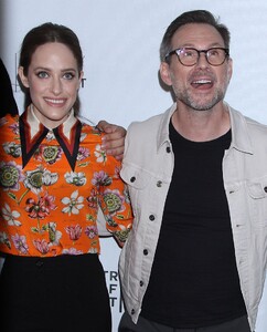 carly-chaikin-tribeca-tv-presents-a-farewell-to-mr.-robot-at-the-2019-tribeca-film-festival-6.jpg