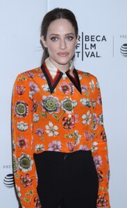 carly-chaikin-tribeca-tv-presents-a-farewell-to-mr.-robot-at-the-2019-tribeca-film-festival-9.jpg