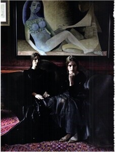 couture_06.thumb.jpg.8505994fef72aafa6feca37b0099259d.jpg