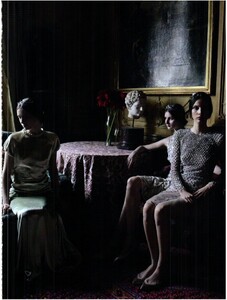 couture_09.thumb.jpg.eb8268a4f4ed06b15728d3e3ebdd96b2.jpg