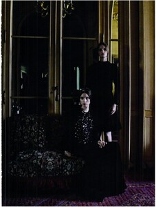 couture_13.thumb.jpg.493ab4e47de20da7e140cc292211a1b3.jpg