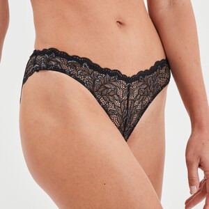 culotte-en-dentelle-noir-femme-vue4-36165600809872901.jpg