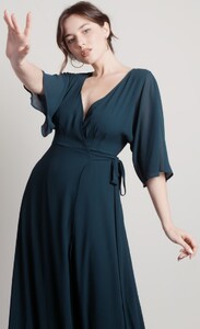 emerald-we-could-be-wrap-maxi-dress.thumb.jpg.50d91859bf43f8518d8f8eae9669c737.jpg