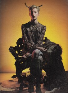 fashion_03.thumb.jpg.8dab31c989e0acb39613bfa14246b6a7.jpg