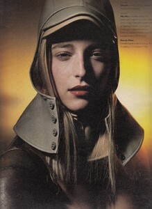 fashion_04.thumb.jpg.19c2ae92eace68ebdd670be27027fdf4.jpg