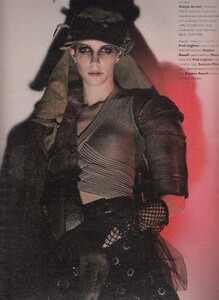 fashion_08.thumb.jpg.c319ffcf862e66b676098c16fc84f4f9.jpg