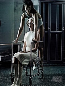 fashion_scans_remastered-steven_klein-interview-march_2012-scanned_by_vampirehorde-hq-4.thumb.jpg.35e324da2fa3782781a75cab9c6f1241.jpg