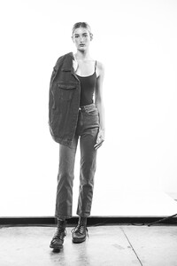 gallery_model_d7FhU9xKOkX2.thumb.jpg.0a90016e8a61661fbe829491e662bdff.jpg
