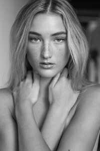 gallery_model_f3r0LVgwacdF.thumb.jpg.bf958b6170700e53a0659e1a8b7aef0b.jpg