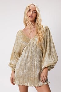 gold-metallic-pleated-balloon-sleeve-mini-dress.thumb.jpg.6e04bc294ce12ed52fd77b105cfefef7.jpg