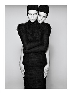 img-androgyny-1_170340719137-769x1000.thumb.jpg.7885cf532874f0e19bae50b92018b28a.jpg
