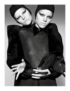 img-androgyny-3_170807445969-769x1000.thumb.jpg.aee940607910a9cb37856c1518ead511.jpg
