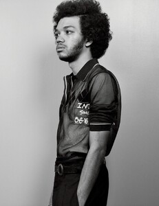 img-justice-smith_2036331756-771x1000.thumb.jpg.d8a831fe9fe057f498d4930cd3c327e3.jpg
