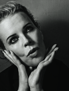 img-kim-basinger_142904502154-763x1000.thumb.jpg.3b5a44cfc02d7219e133f4a01316e5fe.jpg