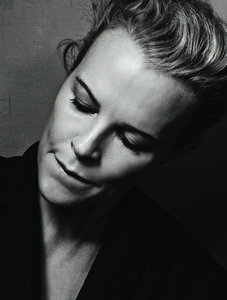 img-kim-basinger_143240630060-758x1000.thumb.jpg.f1a1de495b46deea4e60fab57b845b2f.jpg