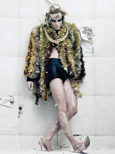 img-maison-martin-margiela-4_132532217056-751x1000.thumb.jpg.6145afaf7e116c3ff079e6f3a84122a8.jpg